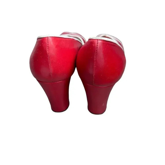 Vintage Etienne Aigner Red Leather Peep Toe Thick Block Heel Size 8.5M - Picture 7 of 7